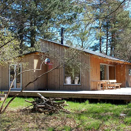 Architect-designed House Surrounded By Nature بيت للعطل *